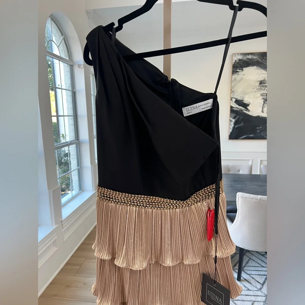 Mac Duggal Ieena One Shoulder Tiered Pleated Gown Black Gold Size 0 NWT